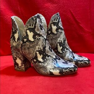 Steve Madden Rookie Booties for Women